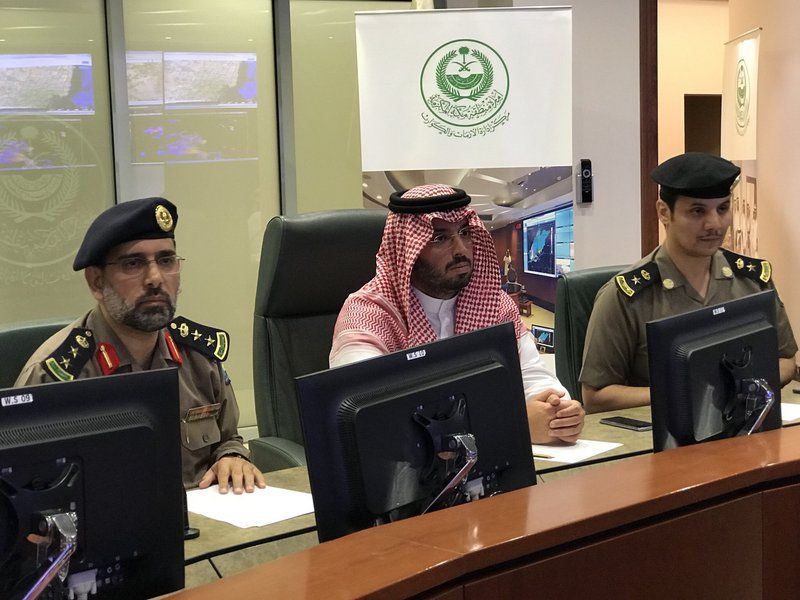 بالصور .. هطولات جدة تعيد أمطار 2009 للواجهة على وقع حالات الاحتجاز