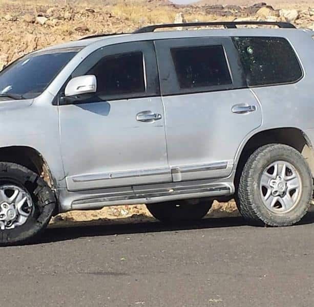 شاهد سيارة علي عبدالله صالح ومتعلقاته الشخصية