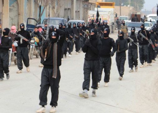 على نهج استعادته للأطفال والنساء.. لجنة الدفاع عن المعتقلين الإسلاميين تطالب المغرب باسترجاع “دواعش الشرق”