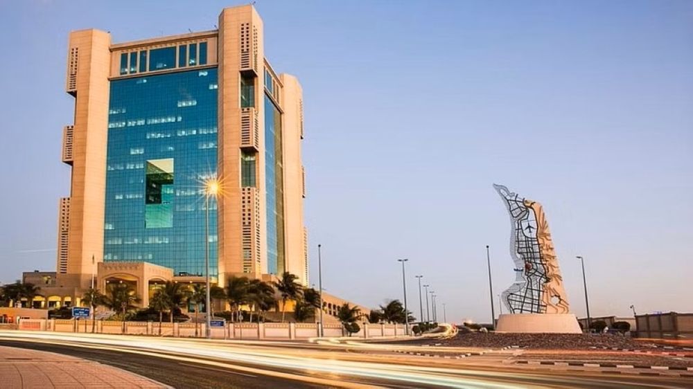أمانة جدة تتعقب الباعة الجائلين وتصادر 127 طن من الخضروات والسلع المتنوعة