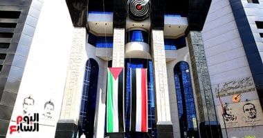 نقابة الصحفيين تحتفل اليوم بمئوية فؤاد المهندس على هامش معرضها للكتاب