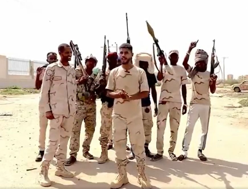 الدعم السريع تقتل 2 ويصيب 5 آخرين بمنطقة حجر العسل