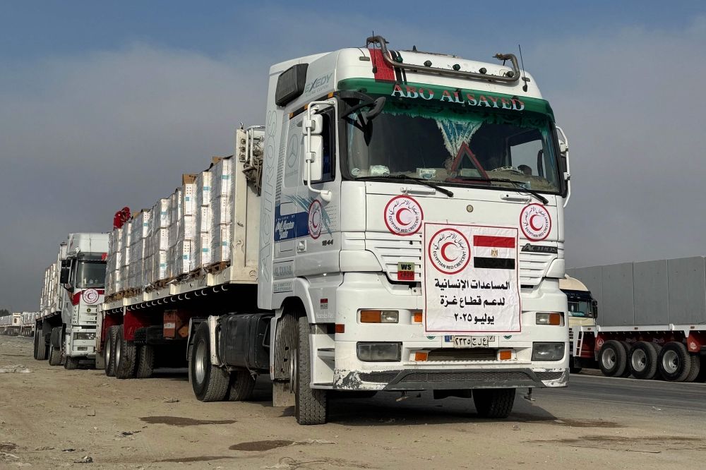 كم شاحنة مساعدات يحتاجها قطاع غزة يوميًا؟.. "الأونروا" توضح