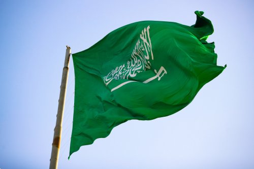 رسميًا.. السعودية تتيح تأشيرة الزيارة الجديدة لمواطني 8 دول فقط.. تعرّف عليها