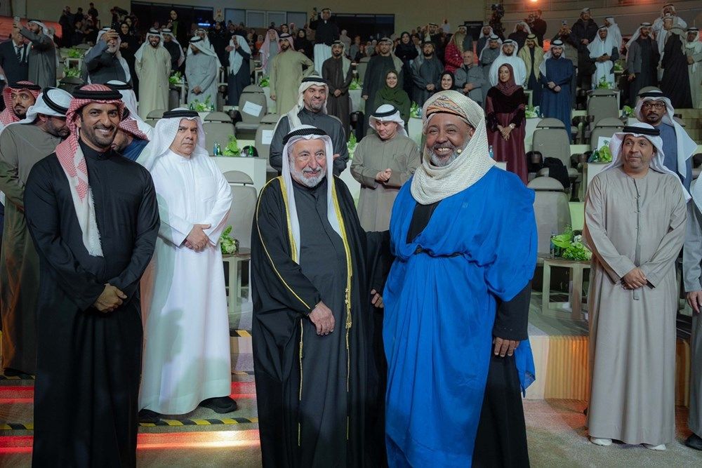 حاكم الشارقة يشهد العرض الأول للملحمة المسرحية «الزير سالم» على مسرح المجاز
