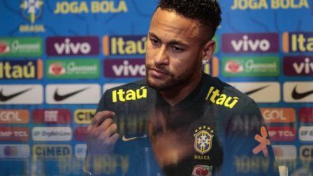 أنشيلوتي يفاجئ نيمار قبل شهرين من المونديال