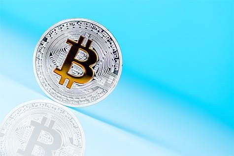البيتكوين يتراجع دون 80 ألف دولار وسط سيطرة البائعين على السوق