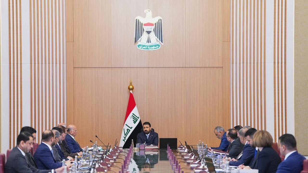 بينها يخص الكهرباء والوزراء والنزاهة.. القرارات الكاملة لجلسة مجلس الوزراء