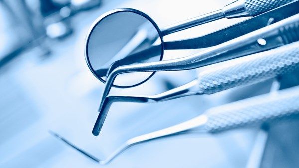 جراحة معقدة تعيد ترميم فك مواطن أربعيني