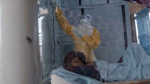 تفشي إيبولا داخل مخيم للنازحين في الكونغو