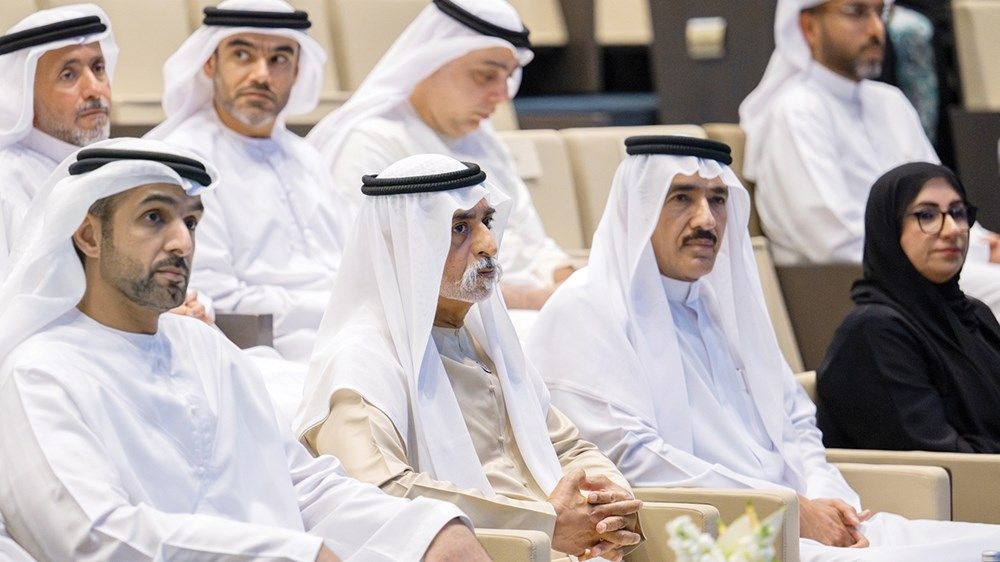 تحت رعاية الشيخة فاطمة.. نهيان بن مبارك يشهد حفل تخريج الدفعة الـ 6 من طلاب أكاديمية الشيخ زايد الخاصة للبنين