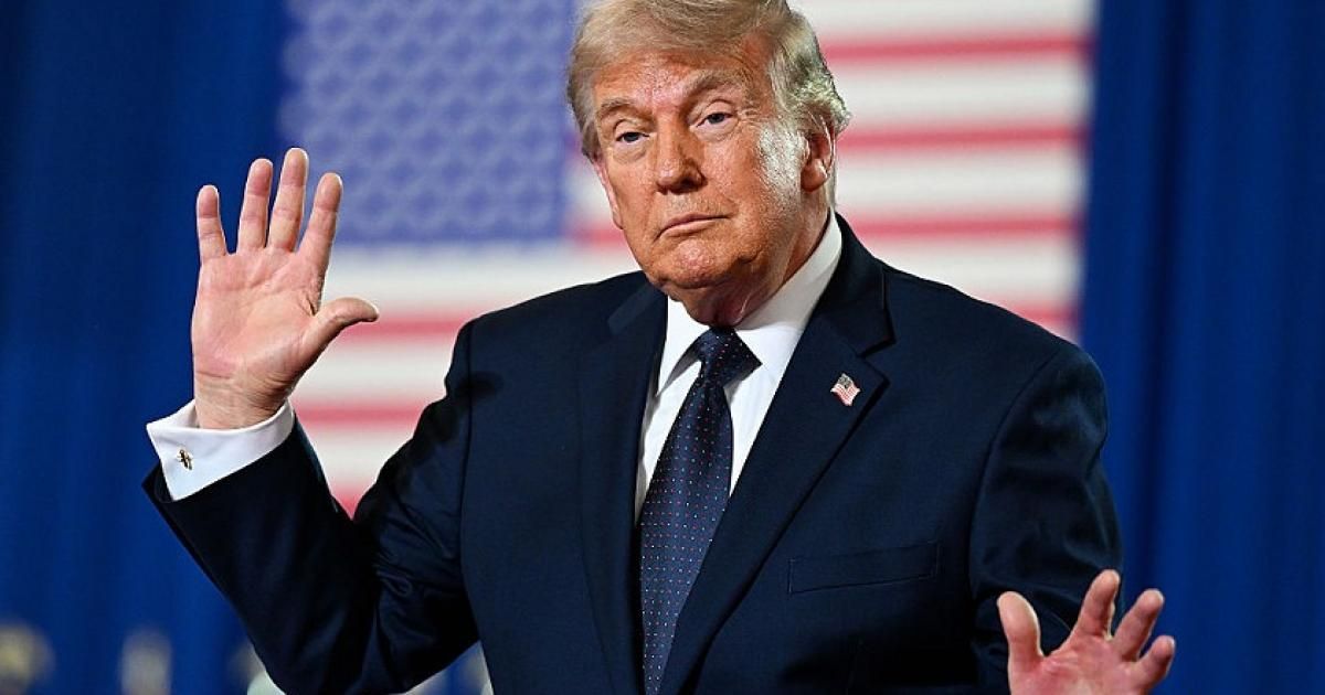 ترامب يهدد إيران بقصف "شديد" في حال عدم الاتفاق