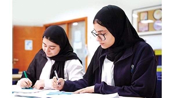 تعريف طلبة المدارس الحكومية في دبي بفرص برنامج «حمدان بن محمد للابتعاث»