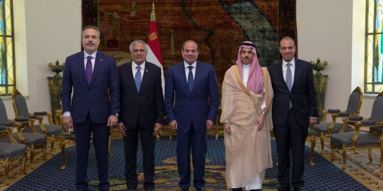 الرئيس السيسي: الاتفاق النهائي بين أمريكا وإيران يجب أن يضمن أمن دول الخليج