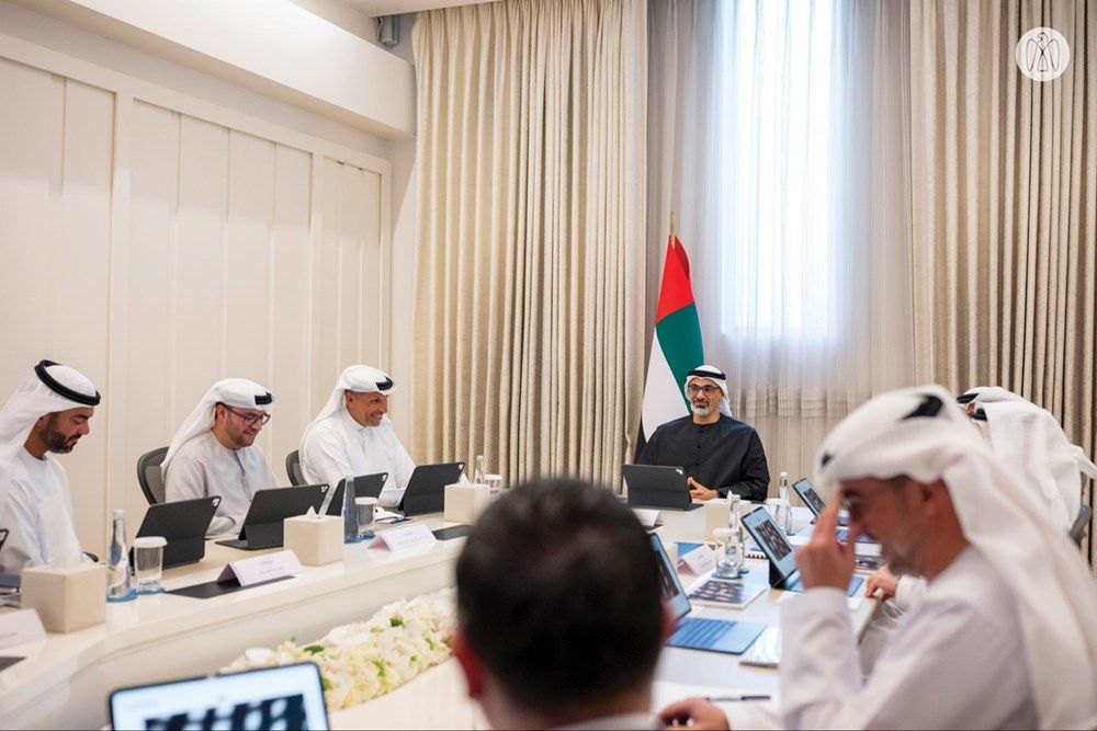 خالد بن محمد بن زايد يترأّس اجتماع مجلس إدارة «لِعماد»