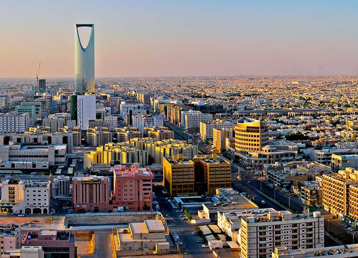 السعودية : فرض رسمًا 2% على تصرفات الأجانب العقارية ببعض المدن