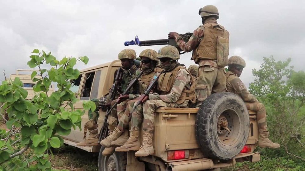 في غارة جوية.. الجيش الصومالي يقضي على 18 عنصرًا إرهابيًا