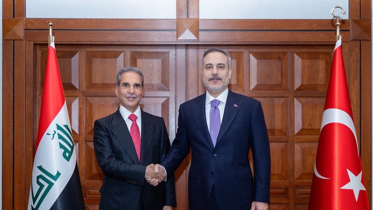القاضي زيدان ووزير الخارجية التركي يبحثان ملفات المحكومين والموقفين الاتراك في العراق
