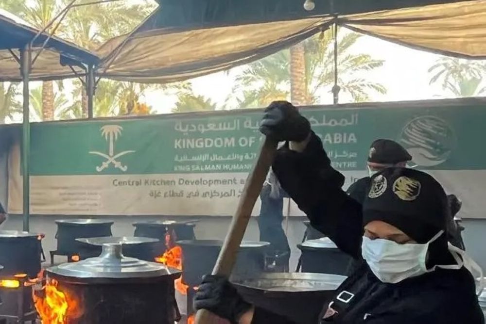 أخبار من السعودية.. صور.. مساعدات غذائية سعودية تصل إلى 24,500 مستفيد في غزة