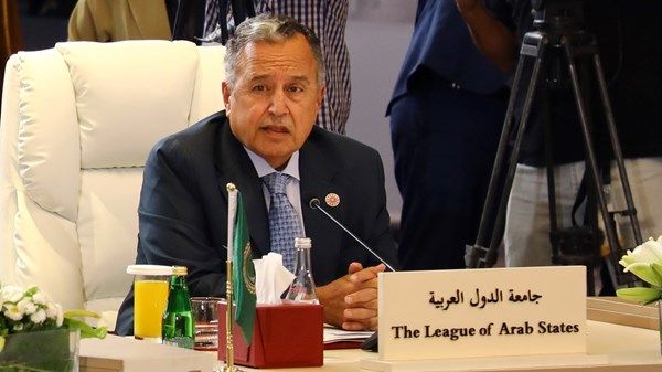 جامعة الدول العربية تستنكر استهداف ناقلة "أدنوك" بصاروخ إيراني في مضيق هرمز