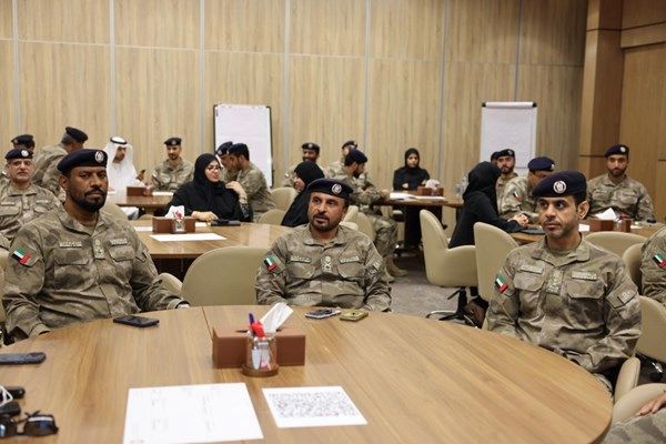 "شرطة أبوظبي" تنظم جلسة عصف ذهني لتوظيف وكلاء الذكاء الاصطناعي