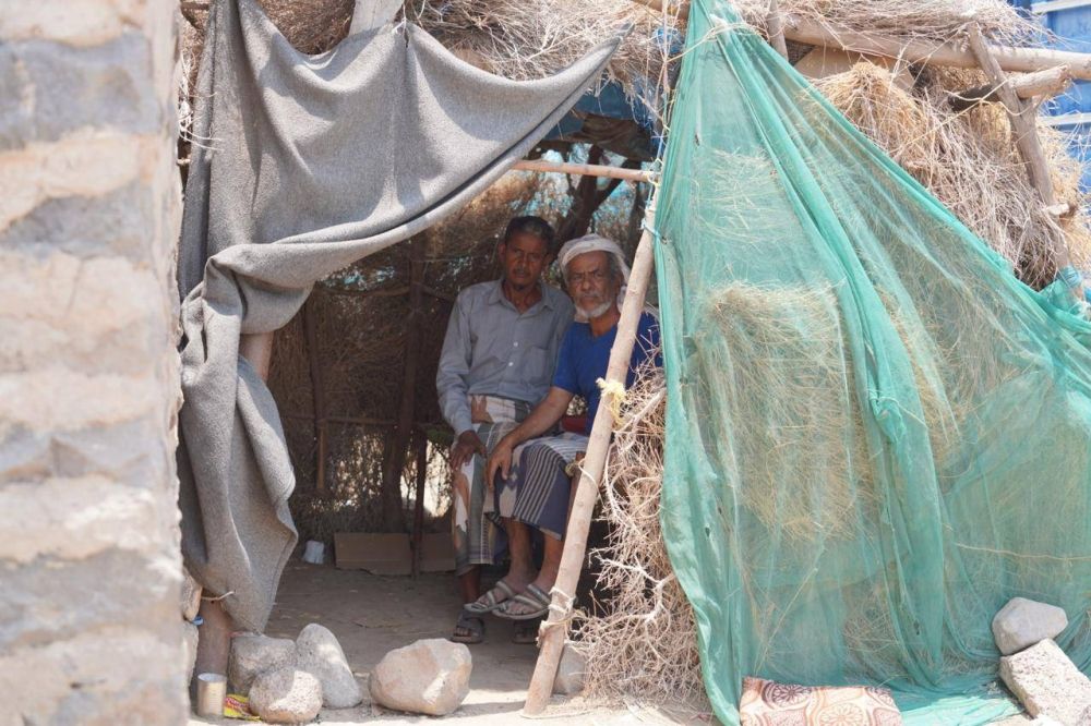 أطفال قرية الثوباني في المخا تحت قصف المسيرات الحوثية: خوف دائم من طائرات الموت