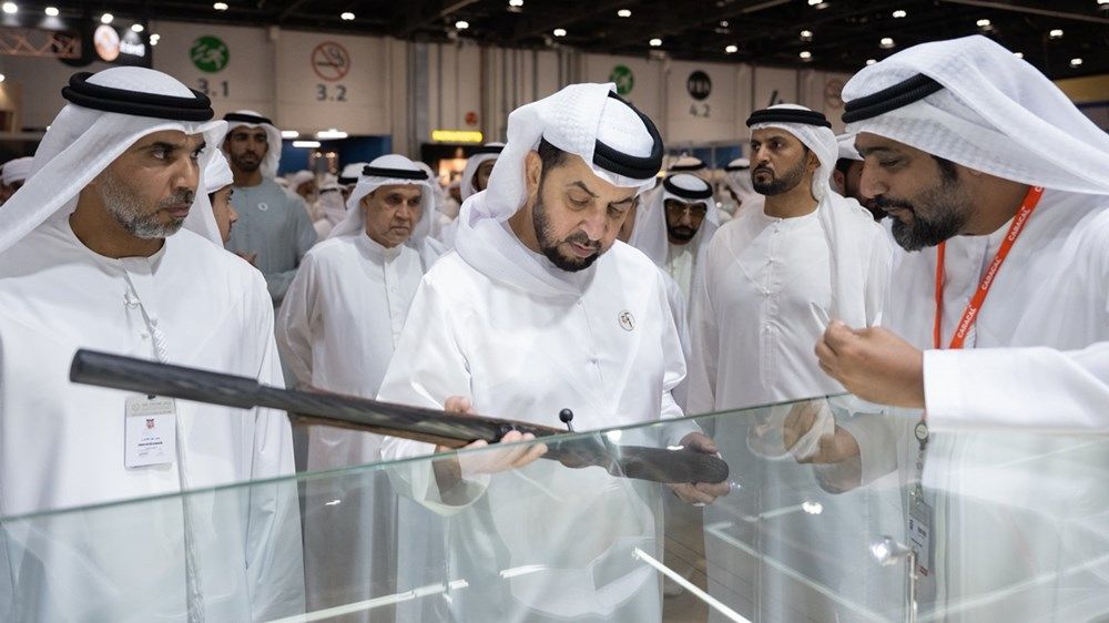 حمدان بن زايد يزور معرض «الصيد والفروسية» ويشيد بدوره في صون التراث وتعزيز الاستدامة