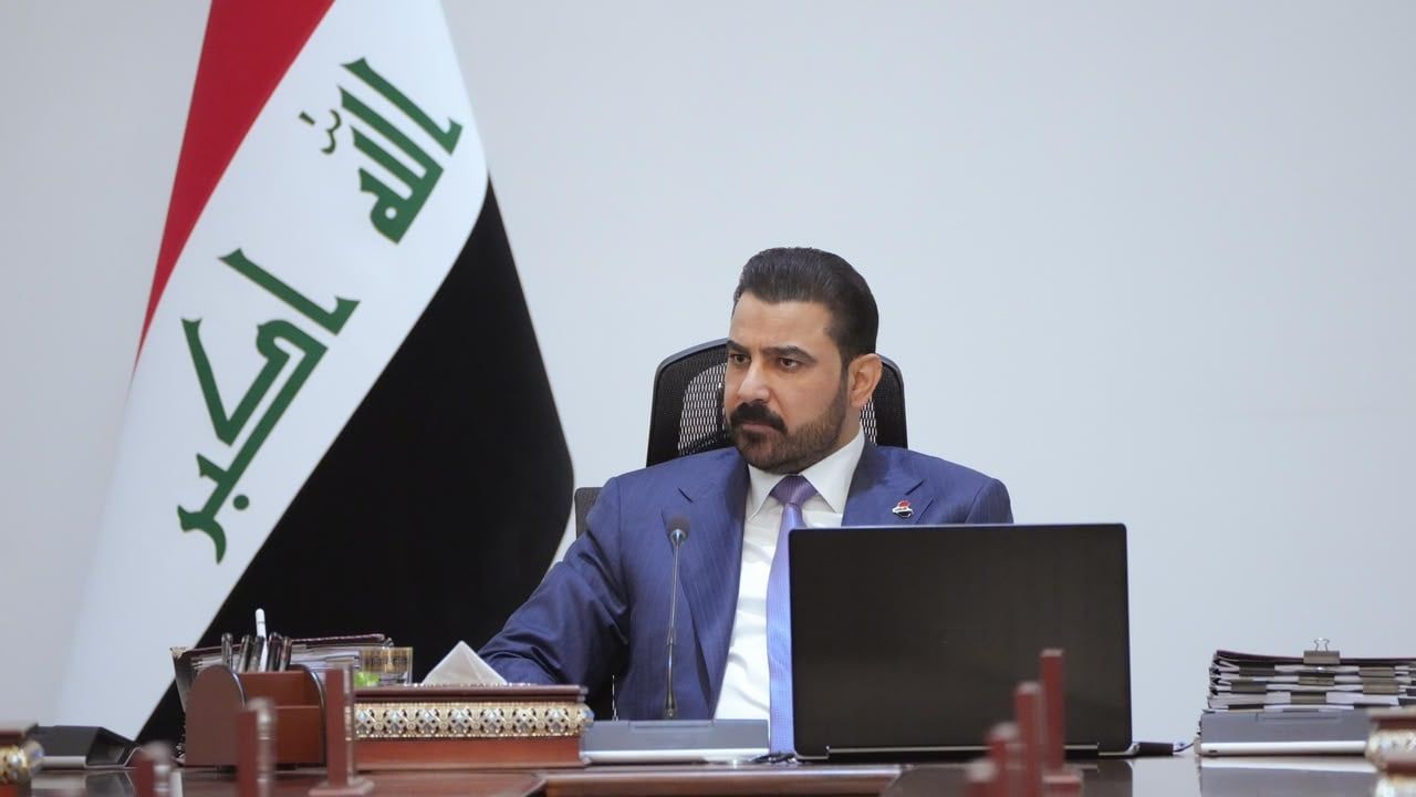 الزيدي يوجّه بشمول المطابع المحلية والأجنبية بطباعة المناهج المدرسية