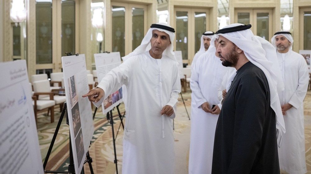 حمدان بن زايد يستقبل وفداً من هيئة أبوظبي للتراث ويطَّلع على مشاريعها وبرامجها وخططها