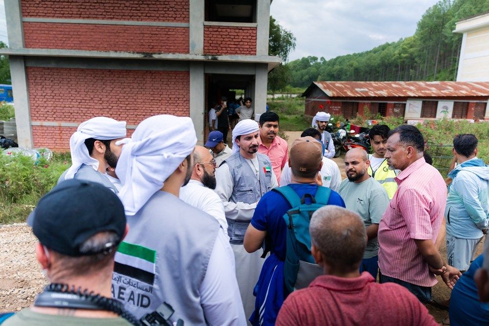 فريق البحث والإنقاذ الإماراتي يباشر مهامه في منطقة "راسوا" بنيبال دعما لجهود إغاثة المتضررين