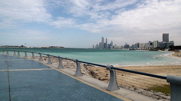طقس صحو ورياح خفيفة إلى معتدلة غداً