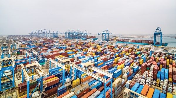 312 مليار دولار حجم التبادل التجاري غير النفطي بين الإمارات ودول «بريكس»
