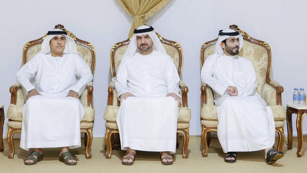 عبدالله بن سالم القاسمي يستقبل المعزّين في وفاة محمد بن سالم القاسمي