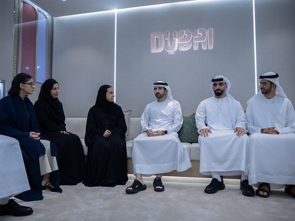 حمدان بن محمد يلتقي الدفعة الأولى من خريجي برنامج الابتعاث الأكاديمي للطلبة الإماراتيين