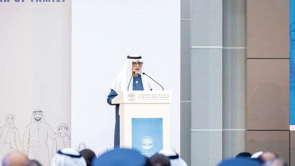 نهيان بن مبارك: هدفنا نظام تعليمي يخدم المجتمع