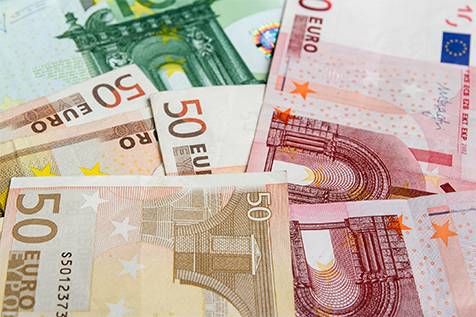 اليورو يتمسك بالتعافي استنادًا على آمال الفائدة الأوروبية