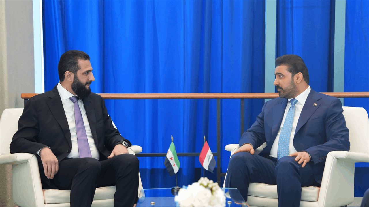 الزيدي والشرع يبحثان جهود تدعيم التهدئة وتخفيف توتر المنطقة