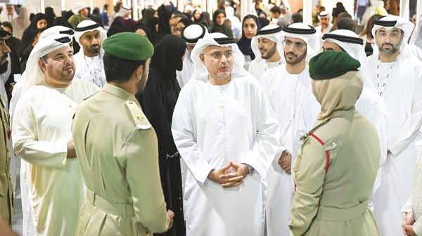 150 جهة و23 قطاعاً تعرض فرصاً وظيفية للمواطنين في «معرض رؤية 2026»
