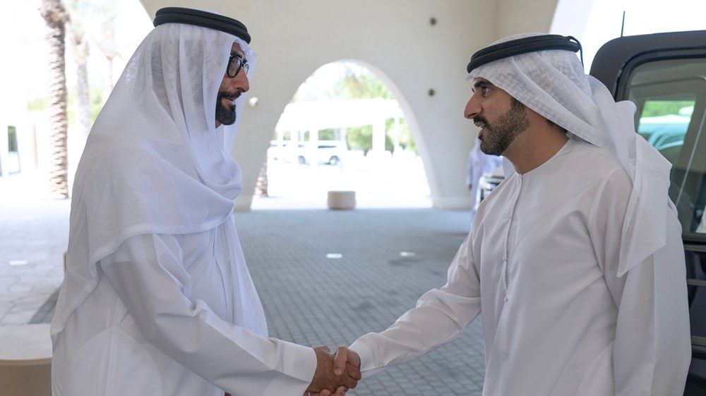حمدان بن محمد يحضر أفراح الكمدة والبواردي