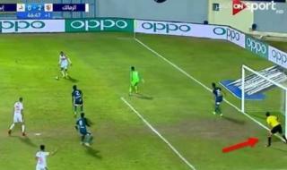 مصدر مقرب من سعيد حمزة يكشف سبب دخوله الملعب في لقاء الزمالك وإنبي