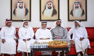 سيف بن زايد يقدم واجب العزاء في وفاة موزة محمد المنصوري
