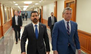 الزيدي يوجه بتشكيل لجنة لتحديد شكل العلاقة الأمنية والعسكرية مع أمريكا