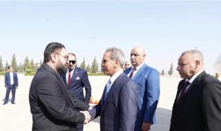 رئيس مجلس القضاء الأعلى يصل إلى سوريا